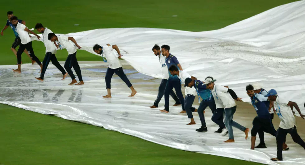 आखिर किन तोडिँदैछ जारी आईपीएलमा एकपछि अर्को सर्वाधिक रनको कीर्तिमान